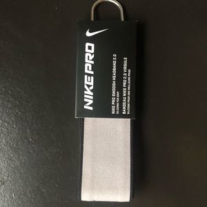 Brand new Nike Pro Headband